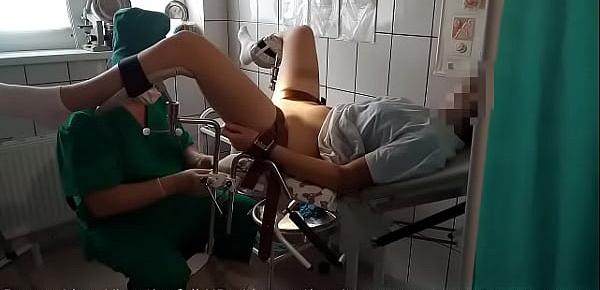  Exelent orgasm on gyno chair